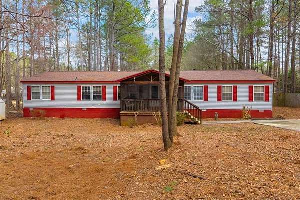 5.49 Acres of Land with Home for Sale in Danielsville, Georgia