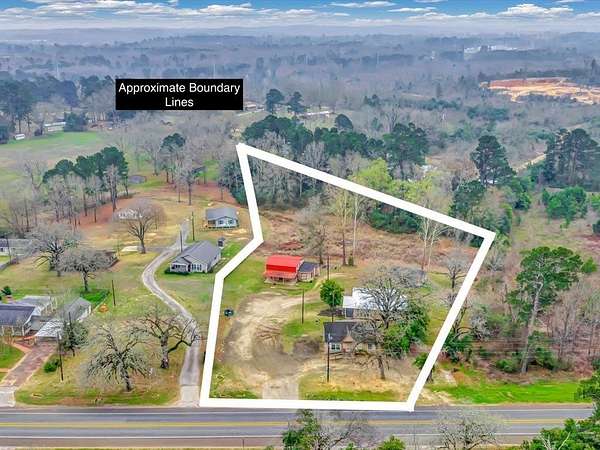 2 Acres of Improved Commercial Land for Sale in Nacogdoches, Texas