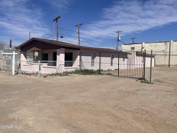 0.08 Acres of Mixed-Use Land for Sale in El Paso, Texas