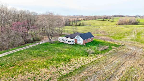 40 Acres of Land with Home for Sale in Grandview, Indiana