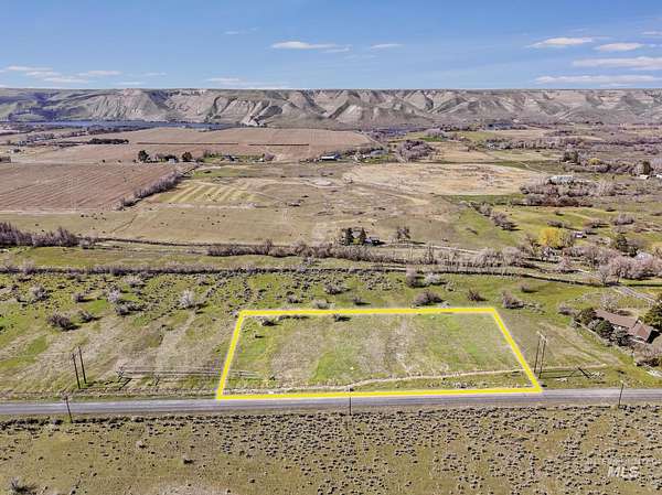 2.57 Acres of Residential Land for Sale in Hagerman, Idaho