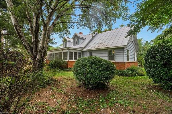 4.38 Acres of Land with Home for Sale in Hartfield, Virginia