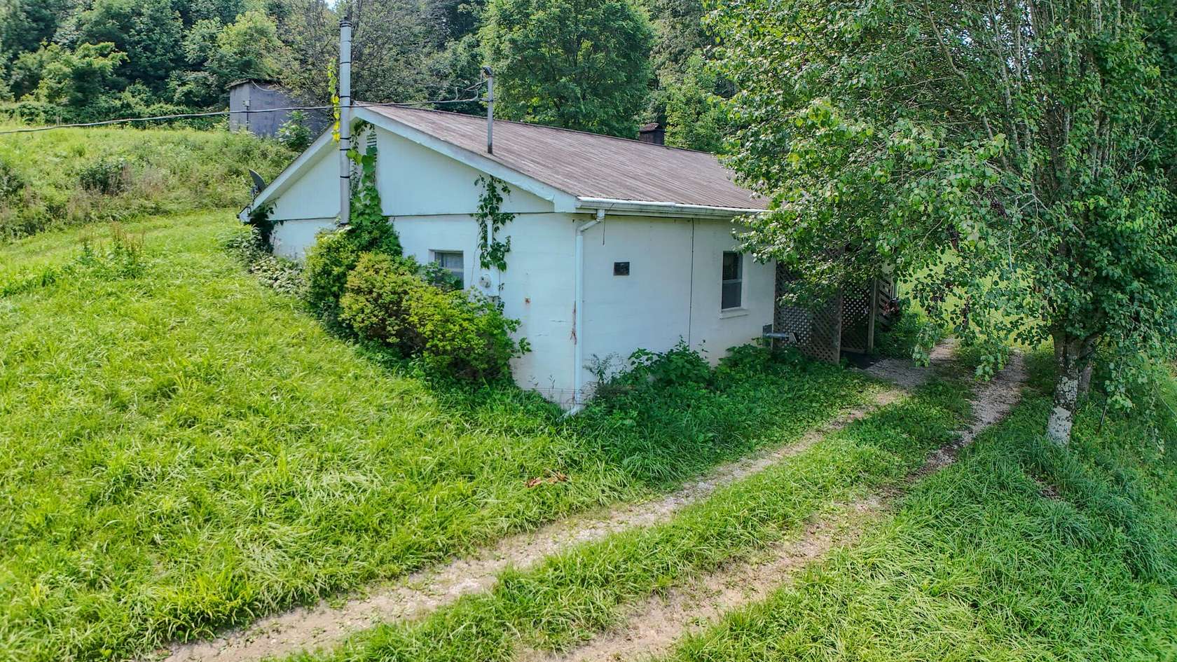 5.5 Acres of Residential Land for Sale in Mount Vernon, Kentucky