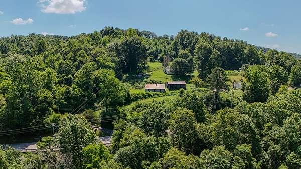 5.5 Acres of Residential Land for Sale in Mount Vernon, Kentucky