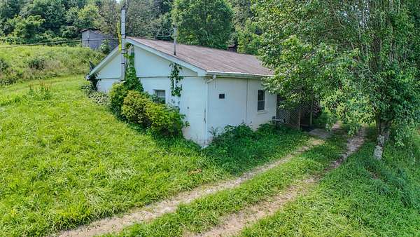 5.5 Acres of Residential Land for Sale in Mount Vernon, Kentucky