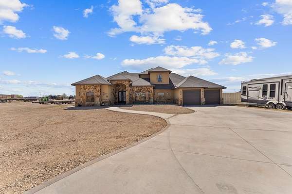 2.5 Acres of Land with Home for Sale in Odessa, Texas