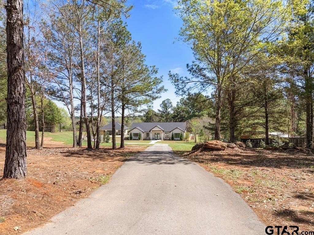 8 Acres of Land with Home for Sale in Tyler, Texas