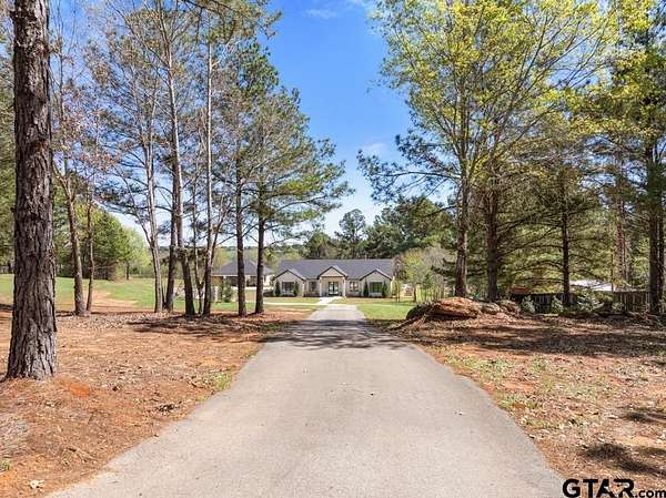 8 Acres of Land with Home for Sale in Tyler, Texas