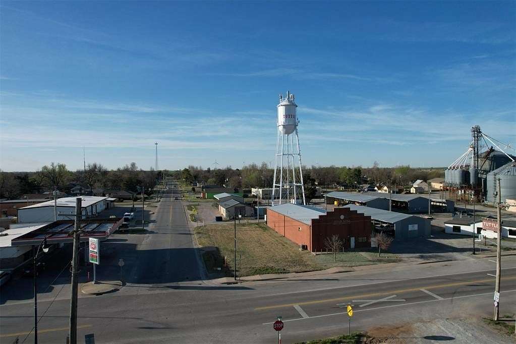 0.16 Acres of Commercial Land for Sale in Tuttle, Oklahoma