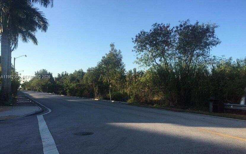 1 Acre of Residential Land for Sale in Miami, Florida