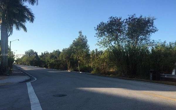 1 Acre of Residential Land for Sale in Miami, Florida