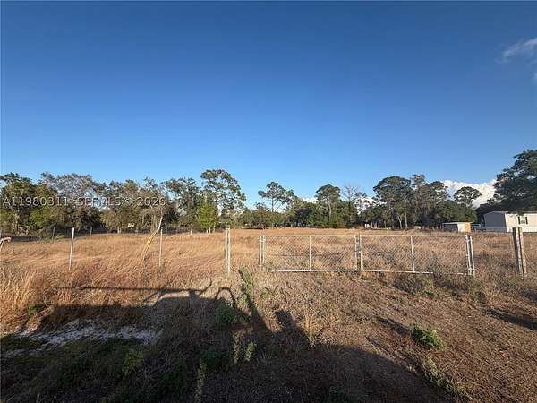 1.25 Acres of Land for Sale in Clewiston, Florida
