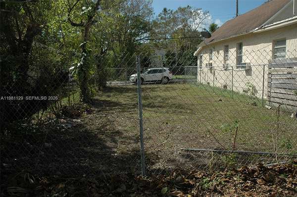 0.03 Acres of Residential Land for Sale in Miami, Florida