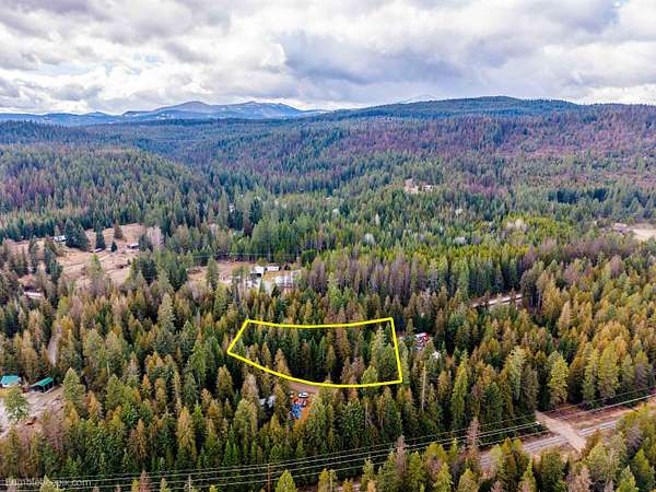 1.2 Acres of Residential Land for Sale in Cusick, Washington