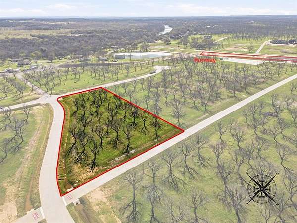 1.61 Acres of Residential Land for Sale in Granbury, Texas