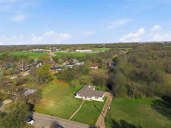 7.89 Acres of Residential Land for Sale in Waxahachie, Texas