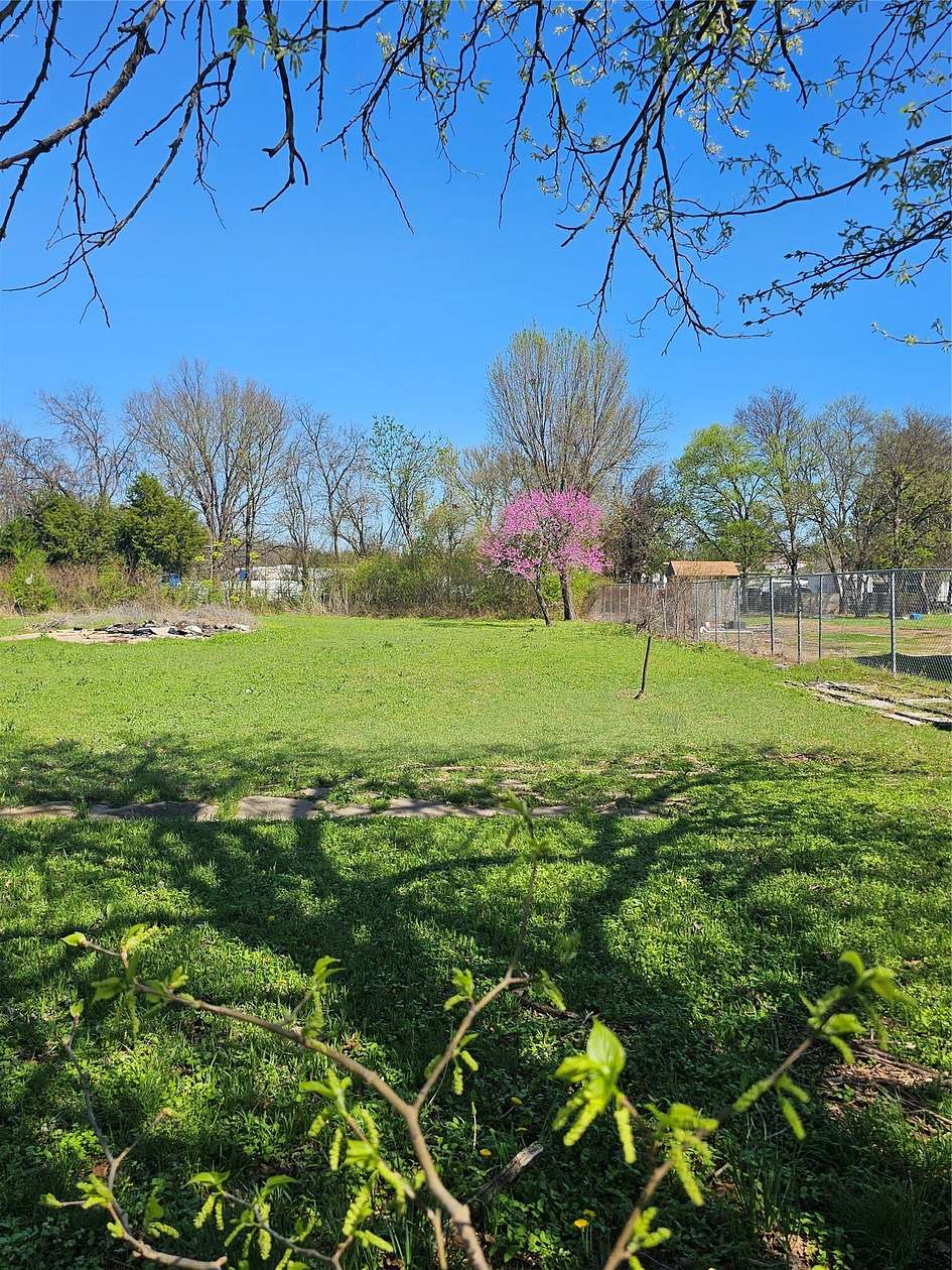 0.37 Acres of Commercial Land for Sale in Lancaster, Texas