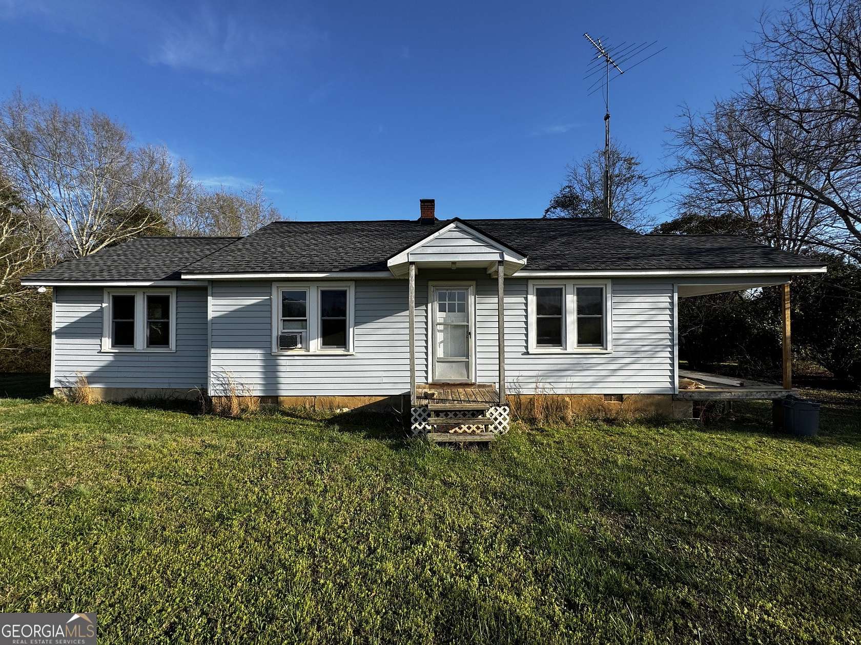 1.84 Acres of Land with Home for Sale in Hartwell, Georgia