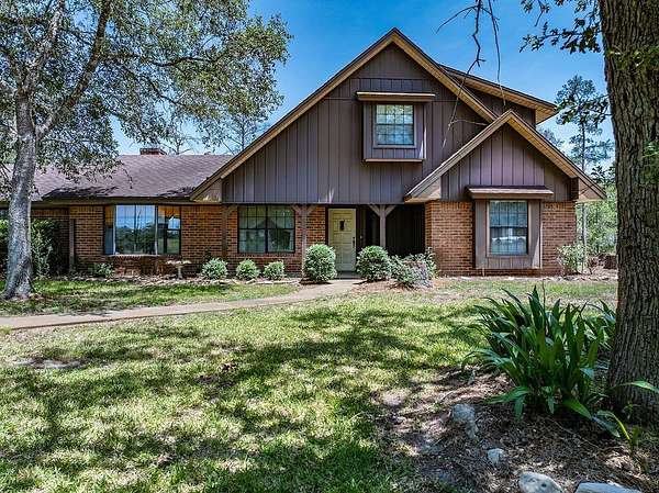15.4 Acres of Land with Home for Sale in La Grange, Texas