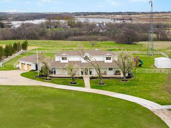 3 Acres of Land with Home for Sale in Rockwall, Texas