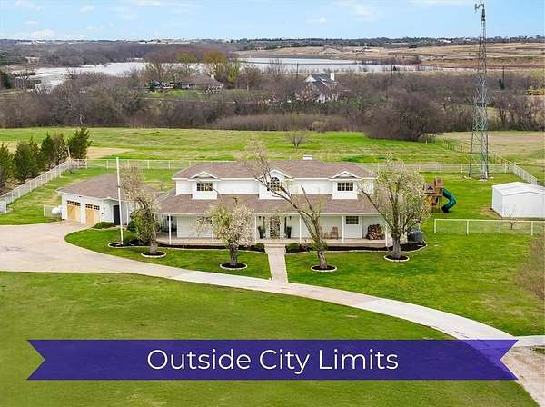 3 Acres of Land with Home for Sale in Rockwall, Texas