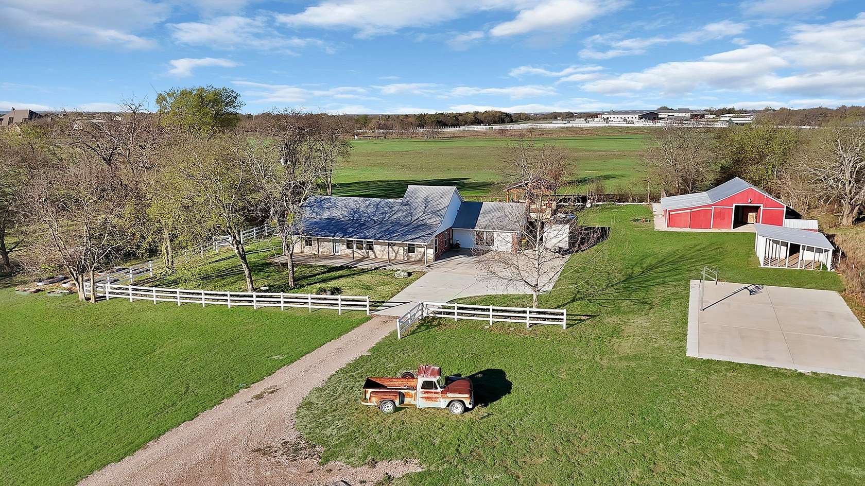 3.15 Acres of Land with Home for Sale in Waxahachie, Texas