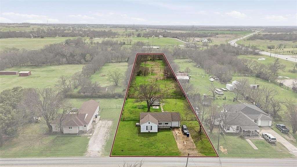 1.7 Acres of Mixed-Use Land for Sale in Gunter, Texas