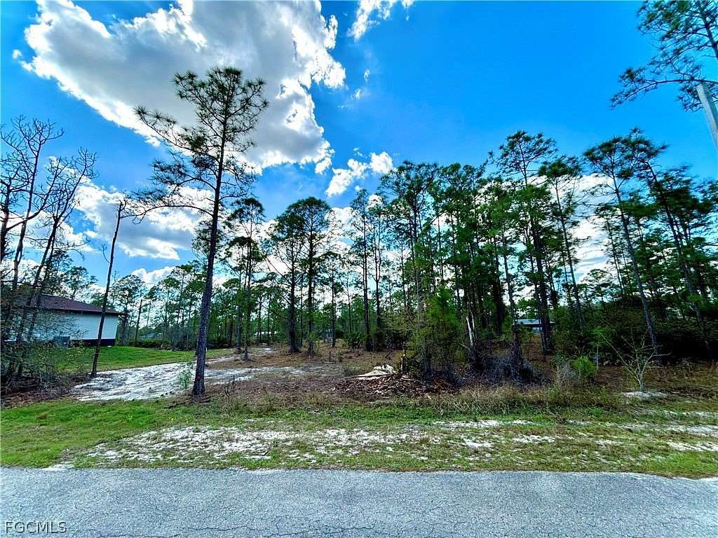 0.5 Acres of Residential Land for Sale in Alva, Florida