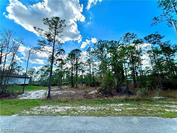 0.5 Acres of Residential Land for Sale in Alva, Florida