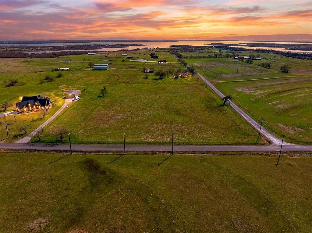 5.12 Acres of Residential Land for Sale in Sanger, Texas