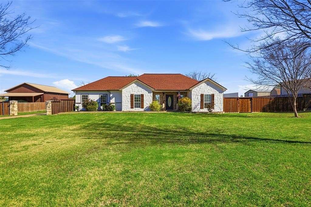 1.6 Acres of Land with Home for Sale in Waxahachie, Texas