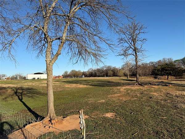 4 Acres of Residential Land for Sale in Boyd, Texas