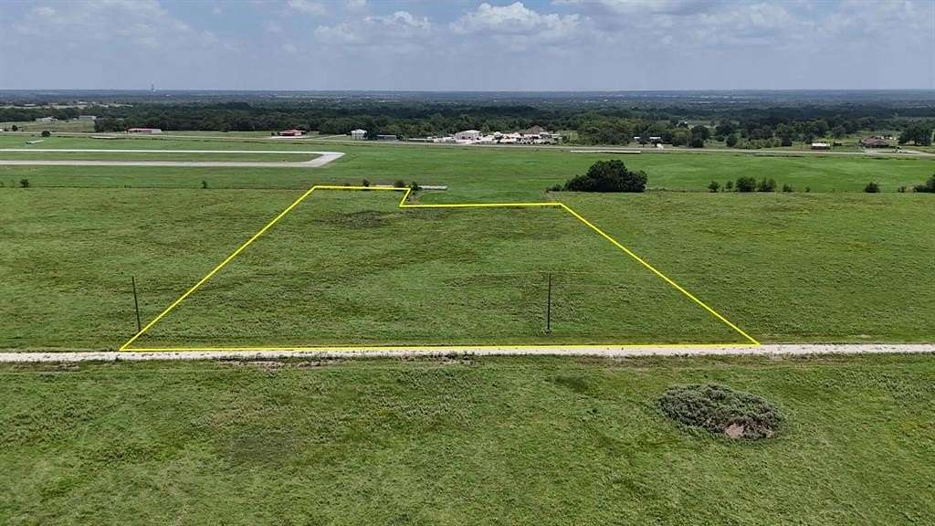 3.3 Acres of Residential Land for Sale in Mexia, Texas