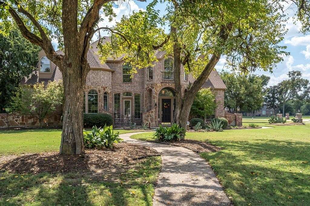 1.5 Acres of Land with Home for Sale in Lucas, Texas