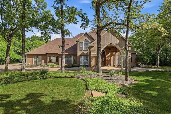 1.9 Acres of Land with Home for Sale in Argyle, Texas