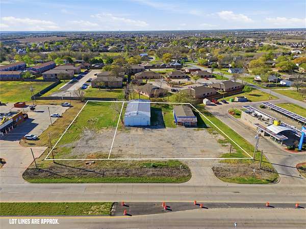 1 Acre of Mixed-Use Land for Sale in Princeton, Texas