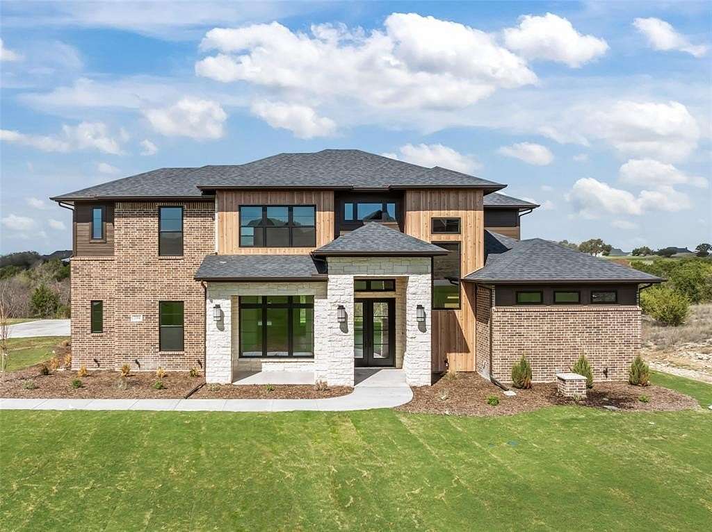 2 Acres of Land with Home for Sale in Weatherford, Texas