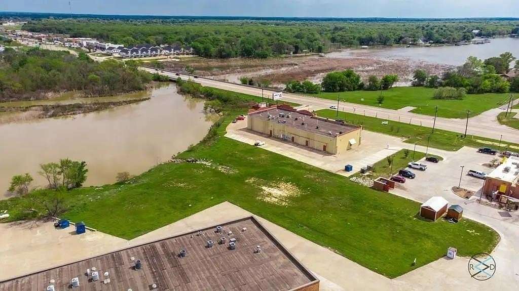 1.53 Acres of Mixed-Use Land for Sale in Gun Barrel City, Texas