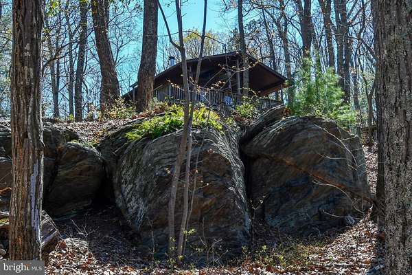 10.8 Acres of Land with Home for Sale in Marshall, Virginia