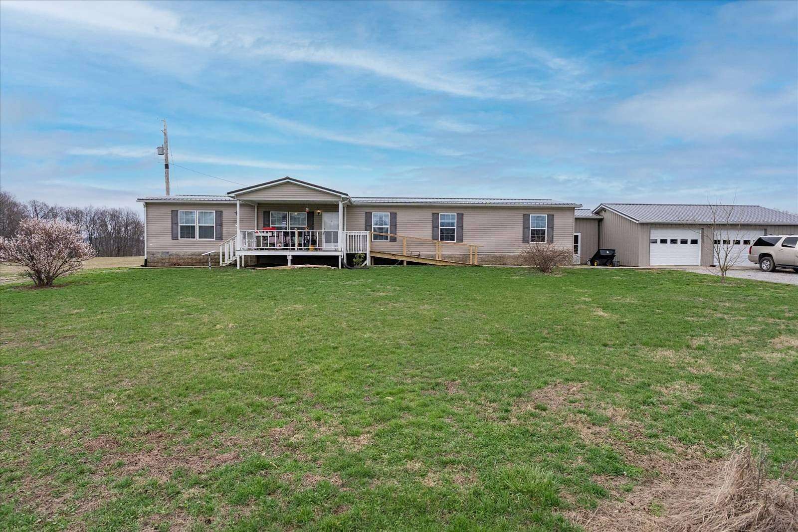 14 Acres of Recreational Land with Home for Sale in Peebles, Ohio