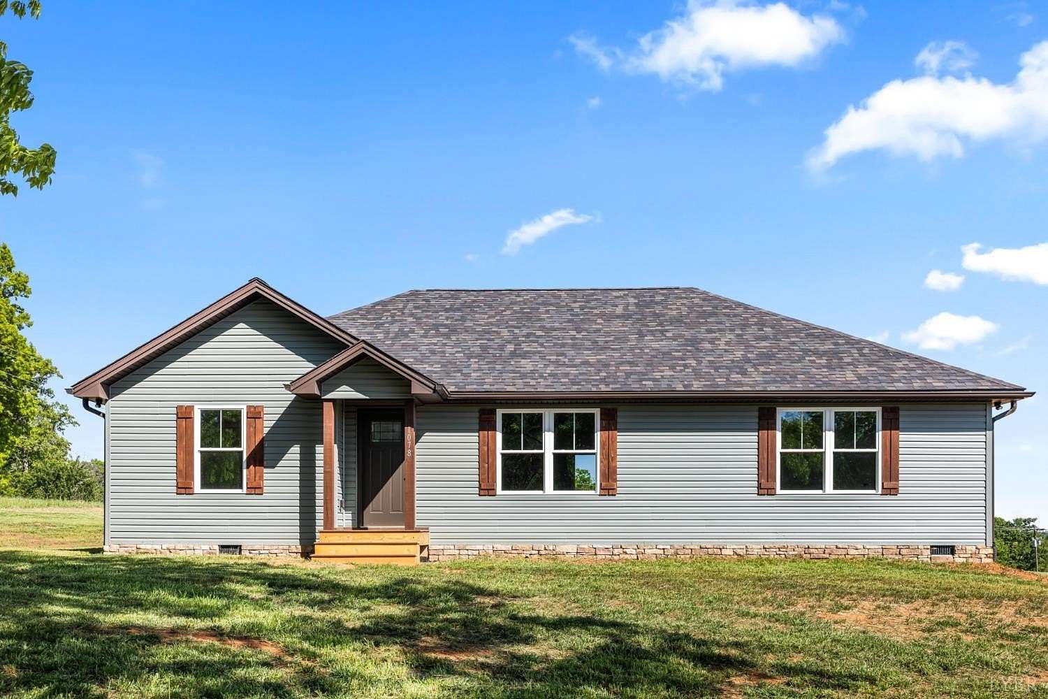 1.5 Acres of Land with Home for Sale in Bedford, Virginia