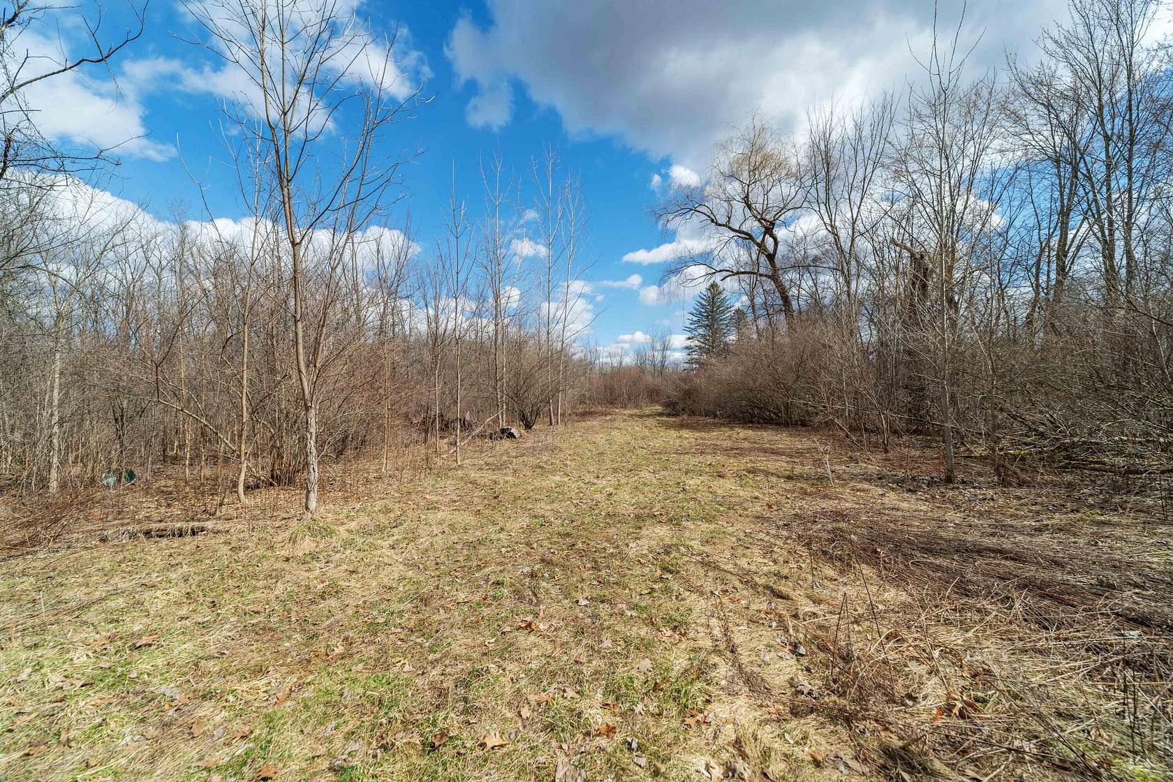 15 Acres of Recreational & Residential Land for Sale in Highland, Michigan