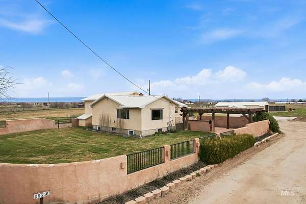 6.2 Acres of Land with Home for Sale in Caldwell, Idaho