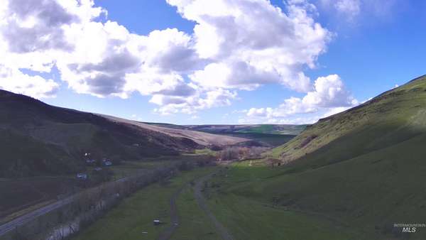 171 Acres of Land for Sale in Sweetwater, Idaho