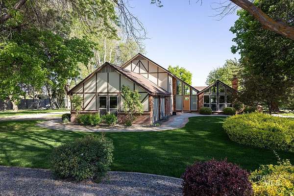 1.6 Acres of Land with Home for Sale in Nampa, Idaho