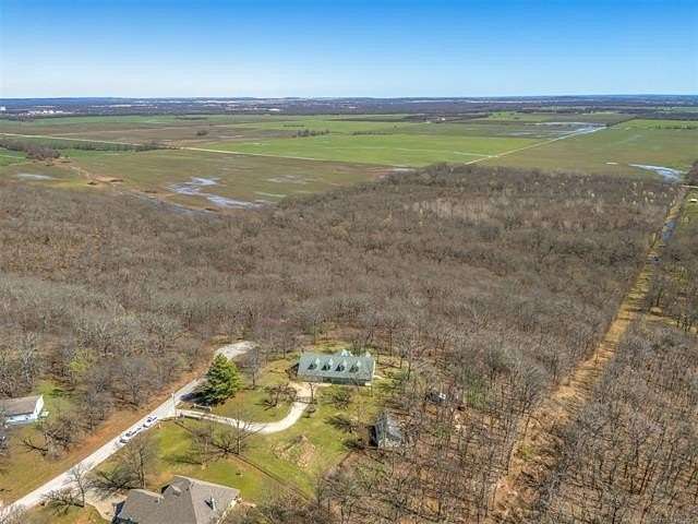 3.4 Acres of Land with Home for Sale in Broken Arrow, Oklahoma