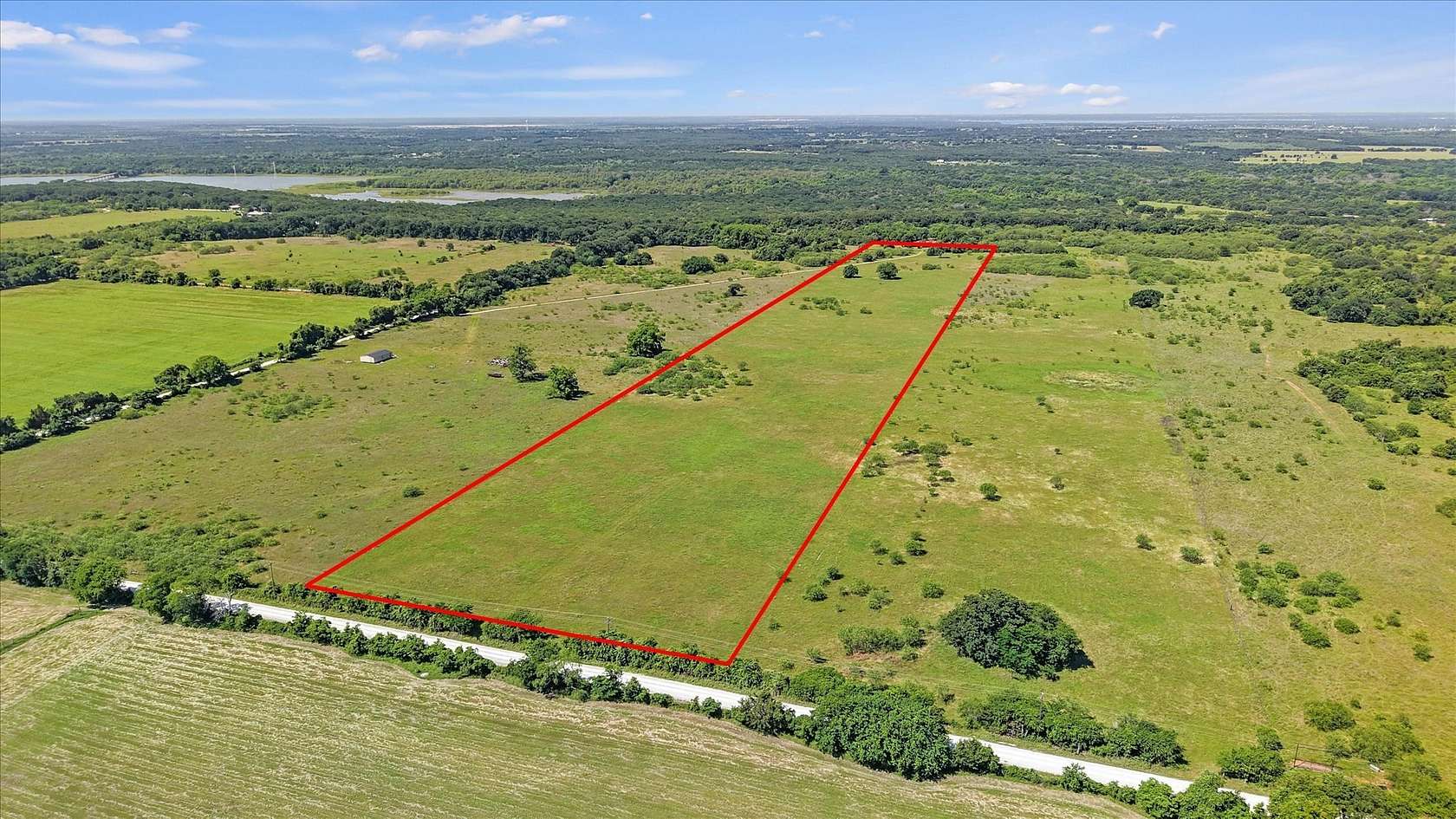 19.7 Acres of Land for Sale in Hillsboro, Texas