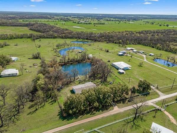 3.1 Acres of Land with Home for Sale in Corsicana, Texas
