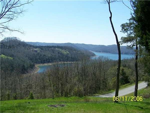 1.12 Acres of Residential Land for Sale in Silver Point, Tennessee
