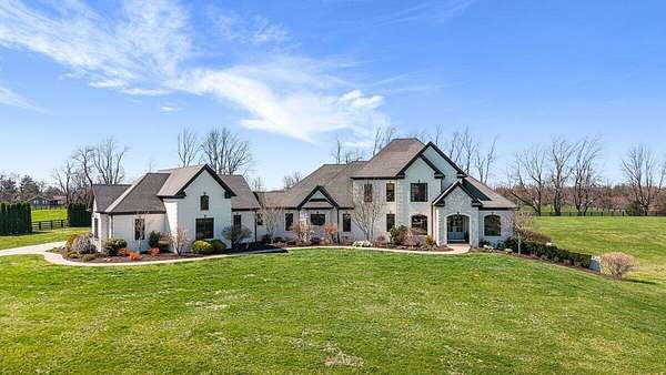 5 Acres of Land with Home for Sale in Nicholasville, Kentucky